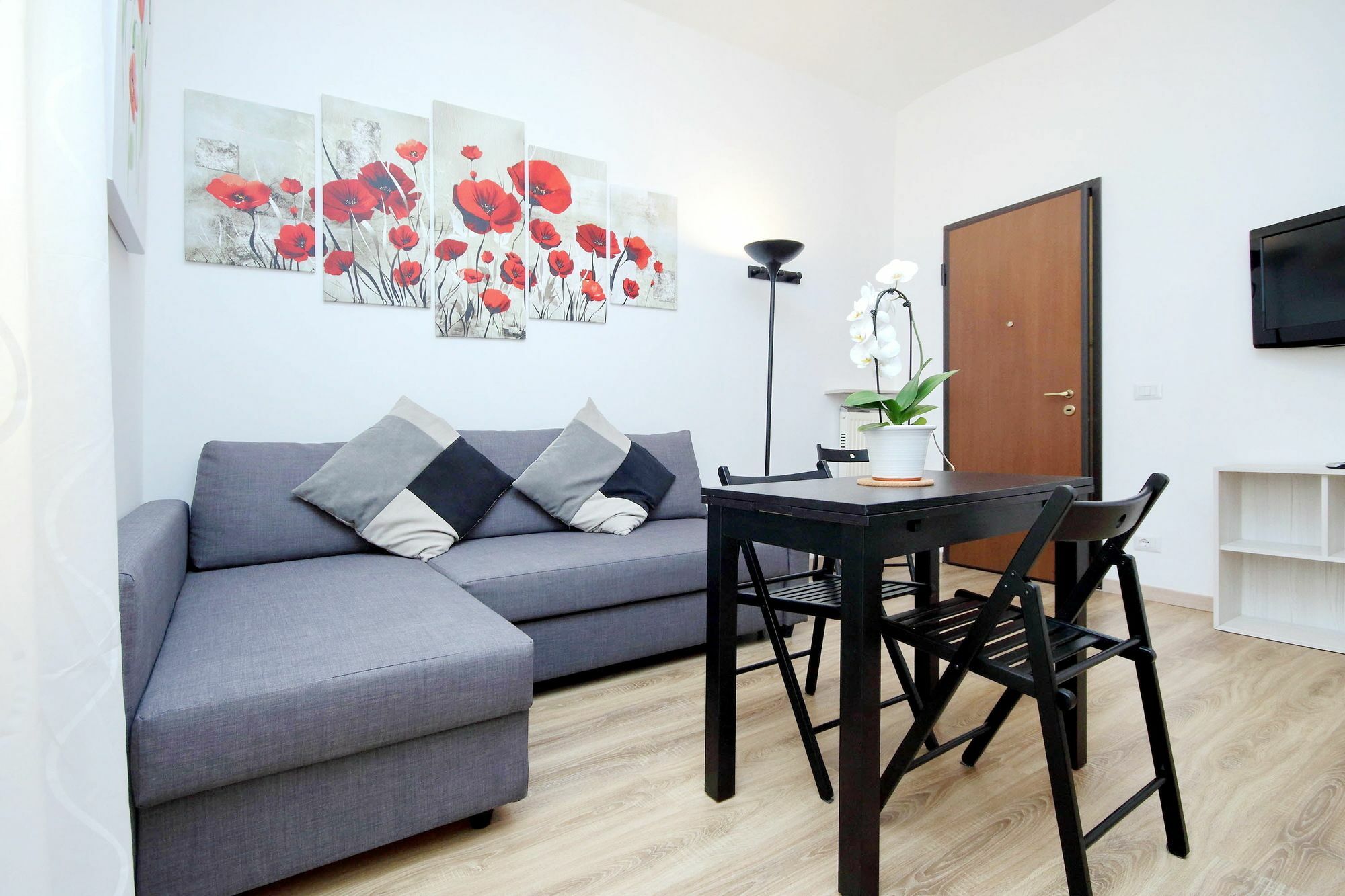 San Lorenzo District * Roma